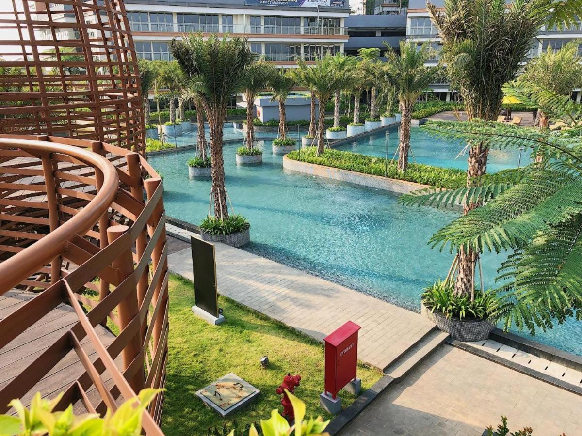 Gold Coast Apartemen Pik By Dluxx Giacarta Esterno foto