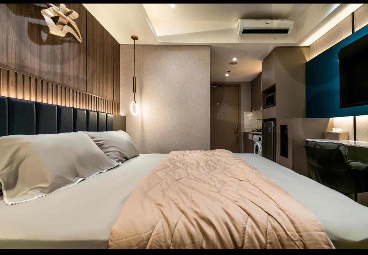 Gold Coast Apartemen Pik By Dluxx Giacarta Esterno foto